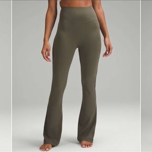 Lululemon Groove Super-High-Rise Flared Pant Nulu *Regular